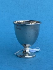 Gr. englischer Eierbecher aus