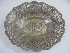 Gewaltige Schale Tafelschale